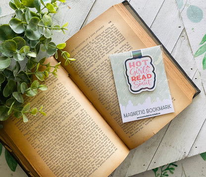 Hot Girls Read Smut Magnetic Bookmark