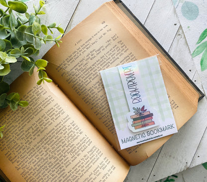 Booktrovert Book Stack Magnetic Bookmark